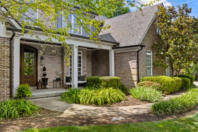 104 Deerfield Circle, Nicholasville, KY 40356