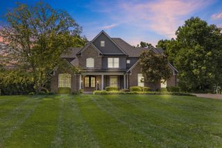 104 Deerfield Circle, Nicholasville, KY 40356
