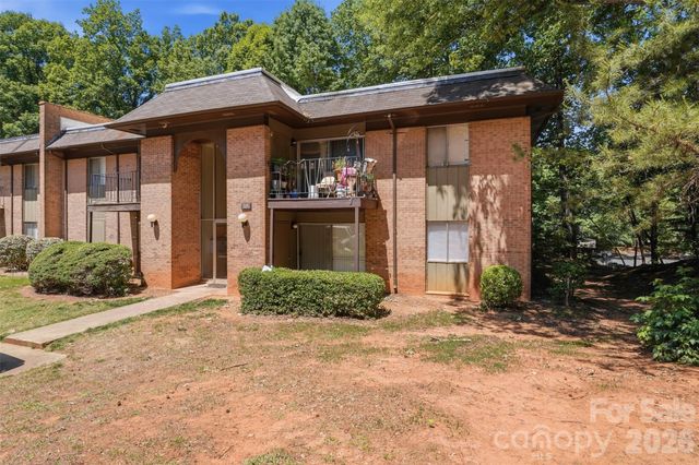 305 Orchard Trace Lane 5, Charlotte, NC 28213