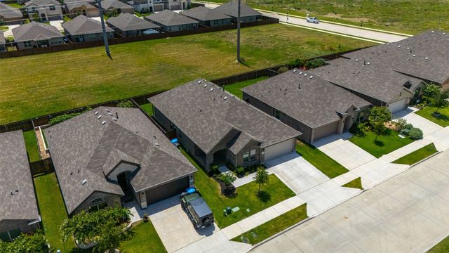 1016 Kirkham Way, Fort Worth, TX 76247