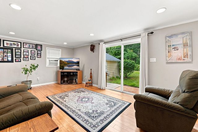21484 Power Road, Farmington Hills, MI 48336