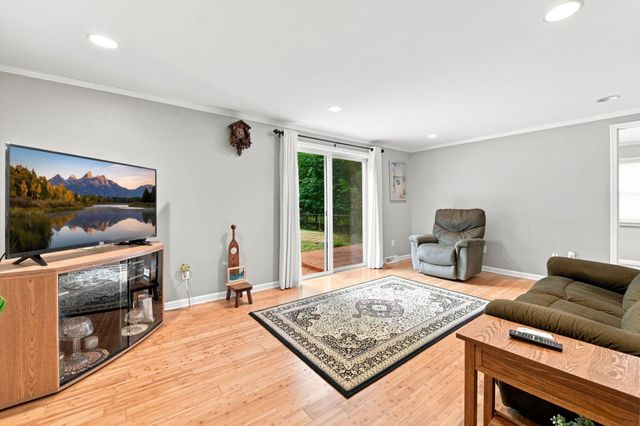 21484 Power Road, Farmington Hills, MI 48336