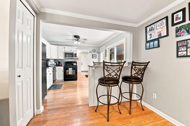 21484 Power Road, Farmington Hills, MI 48336