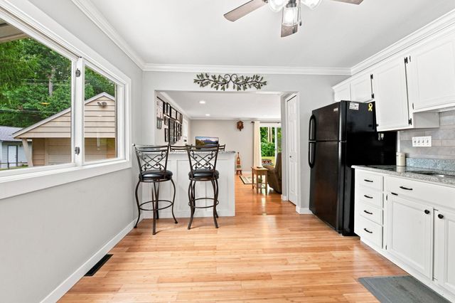 21484 Power Road, Farmington Hills, MI 48336