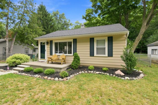 21484 Power Road, Farmington Hills, MI 48336