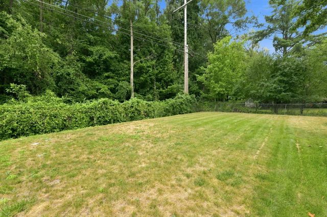 21484 Power Road, Farmington Hills, MI 48336