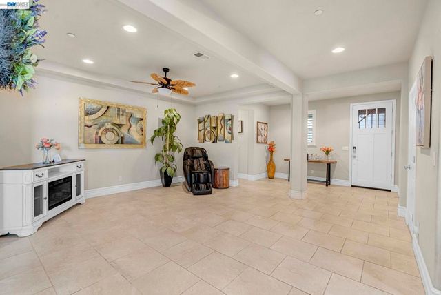 3101 Finchwood Ave, Fresno, CA 93619