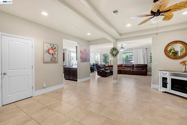 3101 Finchwood Ave, Fresno, CA 93619