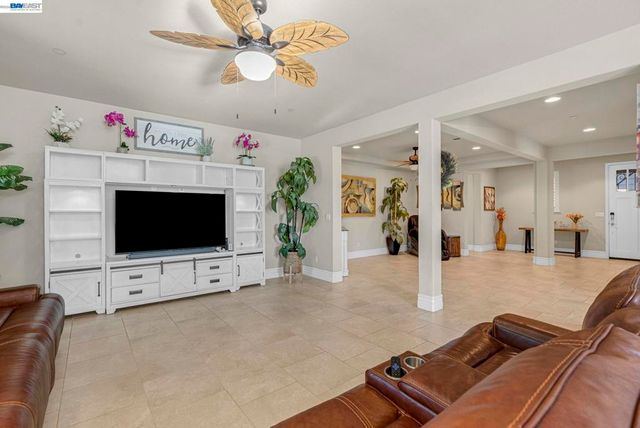 3101 Finchwood Ave, Fresno, CA 93619