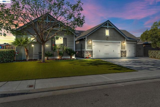 3101 Finchwood Ave, Fresno, CA 93619