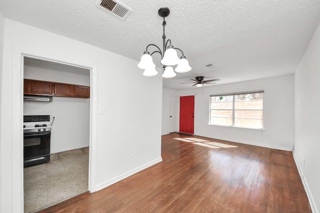 201 Delta Street, Pasadena, TX 77506