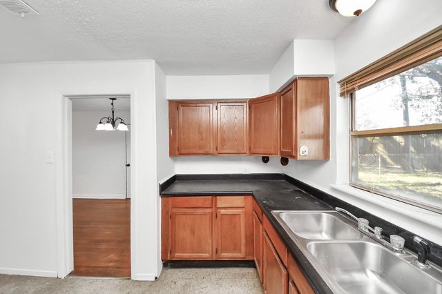 201 Delta Street, Pasadena, TX 77506