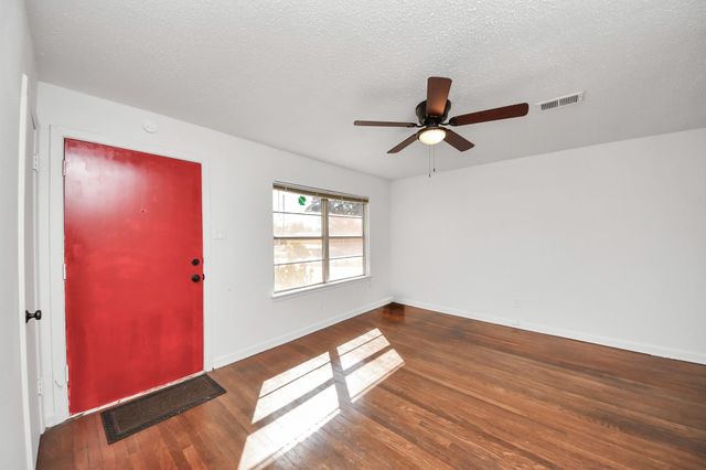 201 Delta Street, Pasadena, TX 77506