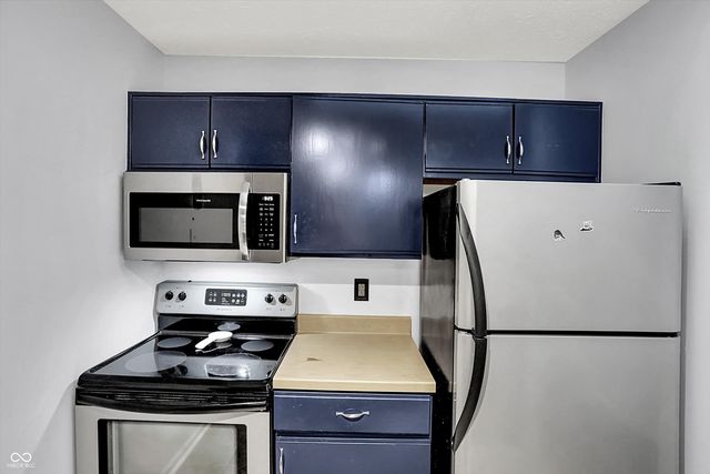 7747 Harbour Isle 8, Indianapolis, IN 46240