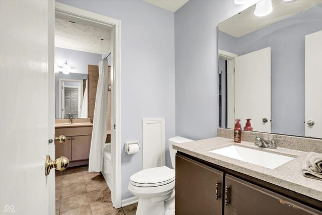 7747 Harbour Isle 8, Indianapolis, IN 46240