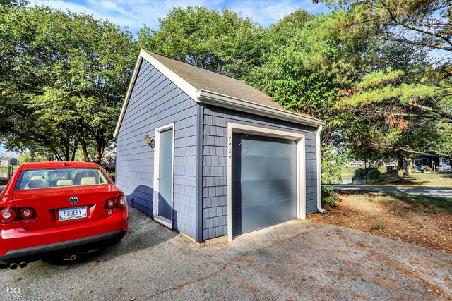 7747 Harbour Isle 8, Indianapolis, IN 46240