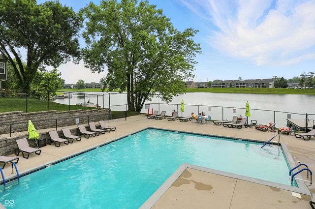 7747 Harbour Isle 8, Indianapolis, IN 46240