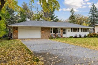 2721 109th Avenue NW, Coon Rapids, MN 55433