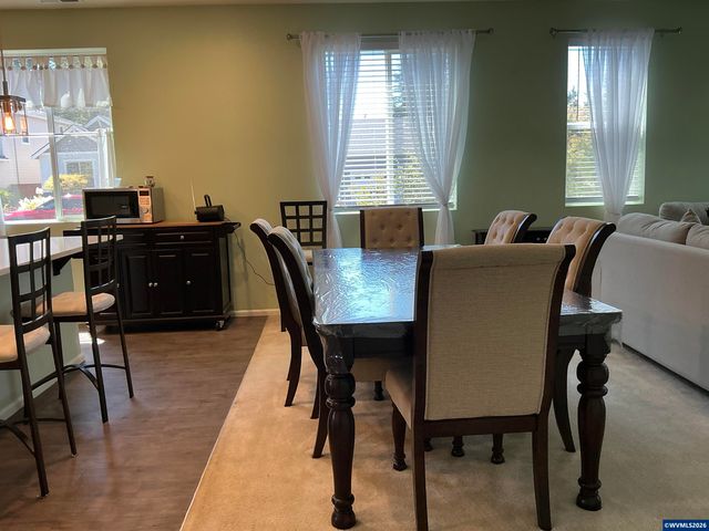 1525 N River Alder St, Canby, OR 97013
