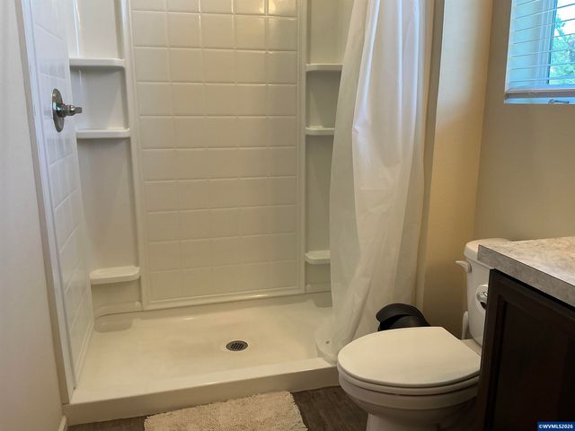 1525 N River Alder St, Canby, OR 97013