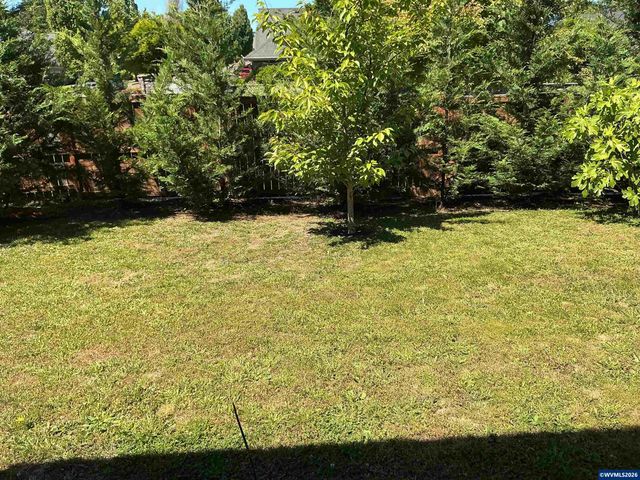 1525 N River Alder St, Canby, OR 97013