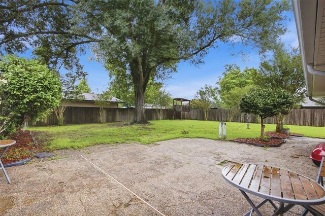 4805 W Quail Hollow, Lake Charles, LA 70605