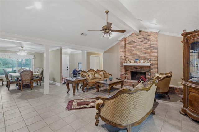 4805 W Quail Hollow, Lake Charles, LA 70605