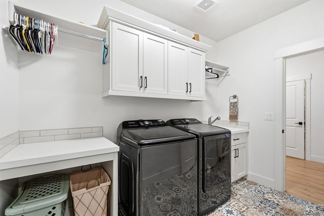 229 W Moray St, Middleton, ID 83644