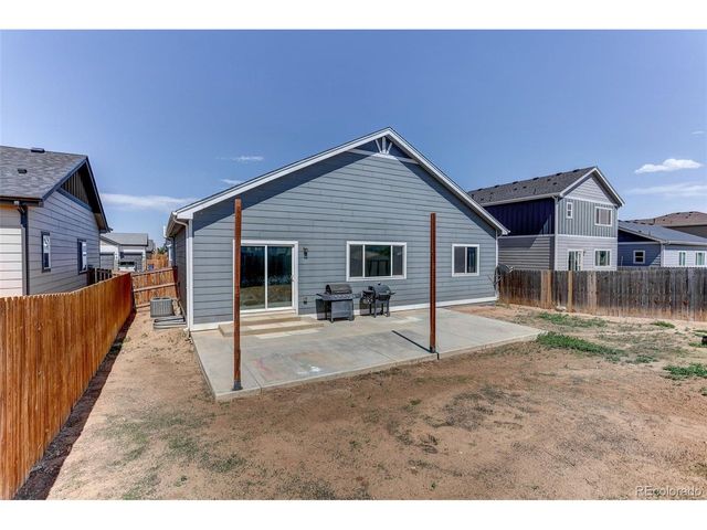 907 S Prairie Dr, Milliken, CO 80543