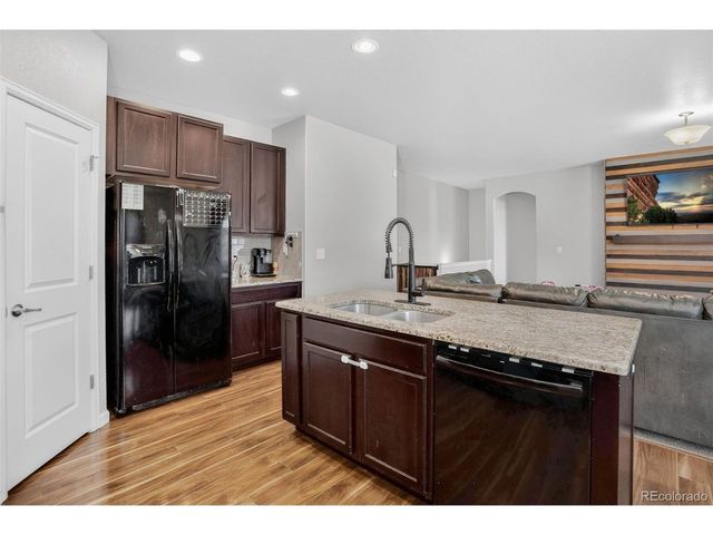 907 S Prairie Dr, Milliken, CO 80543