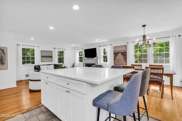 840 Nutswamp Road, Red Bank, NJ 07701