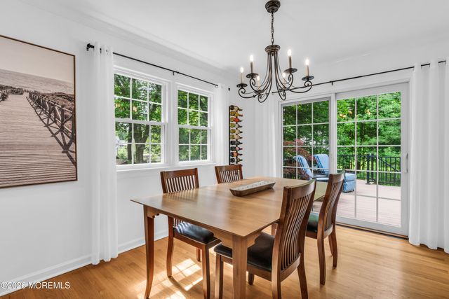 840 Nutswamp Road, Red Bank, NJ 07701