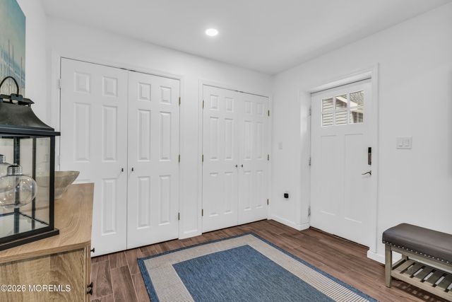 840 Nutswamp Road, Red Bank, NJ 07701