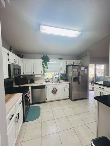 20517 NE 114TH AVENUE, Waldo, FL 32694