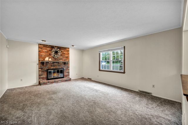 5068 Bright Baldwin Road, Newton Falls, OH 44444