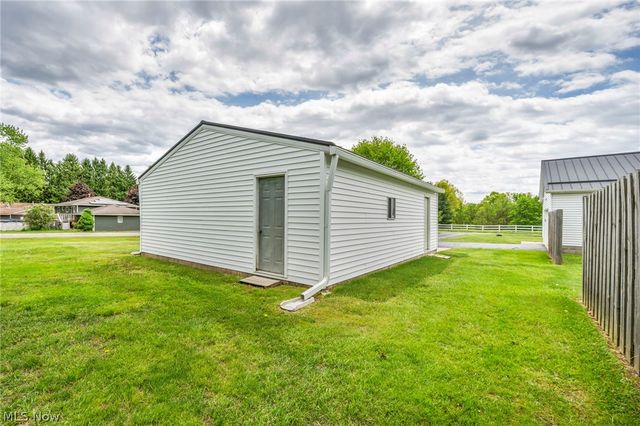5068 Bright Baldwin Road, Newton Falls, OH 44444