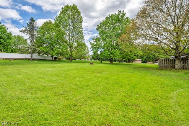 5068 Bright Baldwin Road, Newton Falls, OH 44444