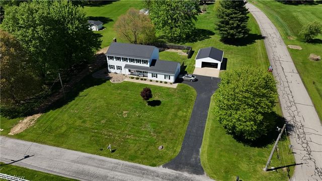 5068 Bright Baldwin Road, Newton Falls, OH 44444