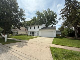 5 Keswick Lane, Vernon Hills, IL 60061
