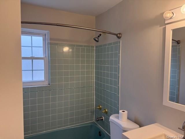 6 Colonial Road 80, Beacon, NY 12508