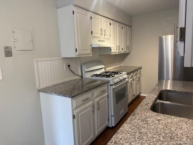 6 Colonial Road 80, Beacon, NY 12508