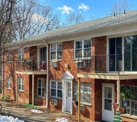 6 Colonial Road 80, Beacon, NY 12508