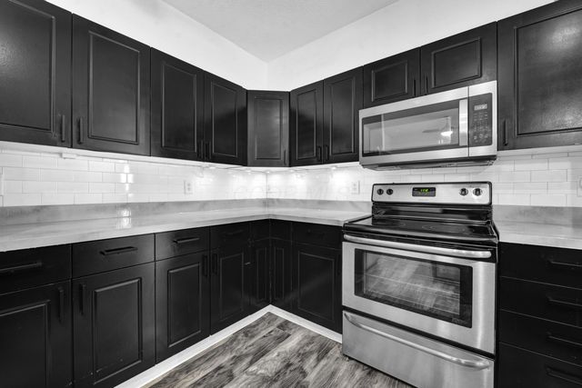 1925 Fortstone Lane, Columbus, OH 43228