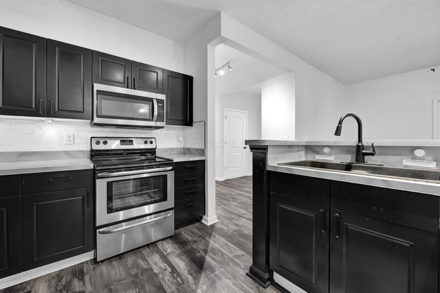 1925 Fortstone Lane, Columbus, OH 43228