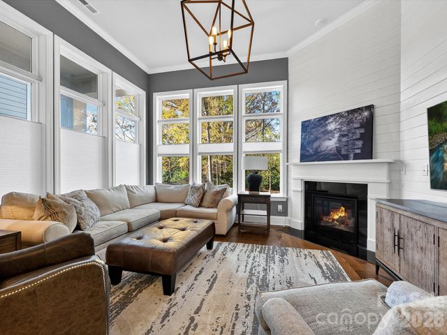 13105 Kornegy Drive, Charlotte, NC 28277