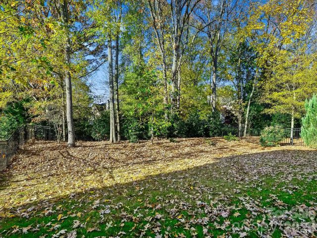 13105 Kornegy Drive, Charlotte, NC 28277