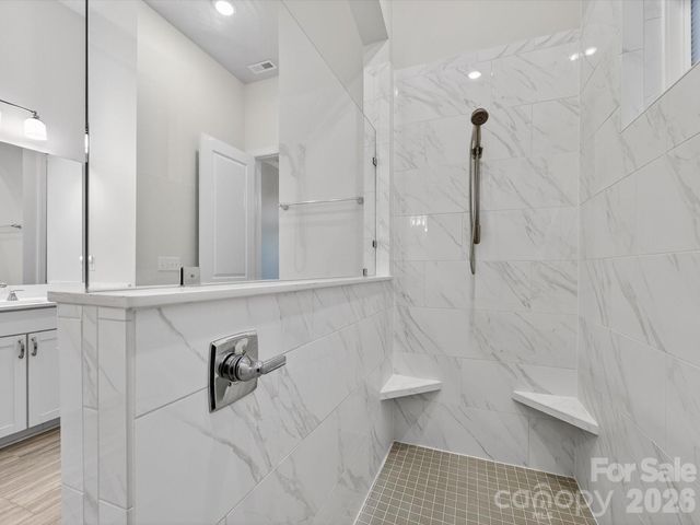 13105 Kornegy Drive, Charlotte, NC 28277