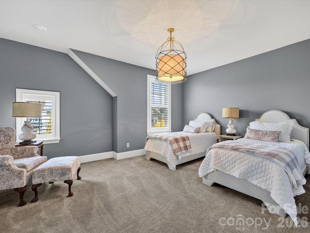 13105 Kornegy Drive, Charlotte, NC 28277