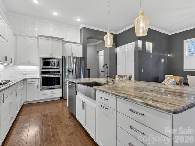 13105 Kornegy Drive, Charlotte, NC 28277