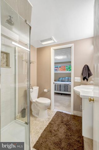 5230 OLDCASTLE LN, Springfield, VA 22151